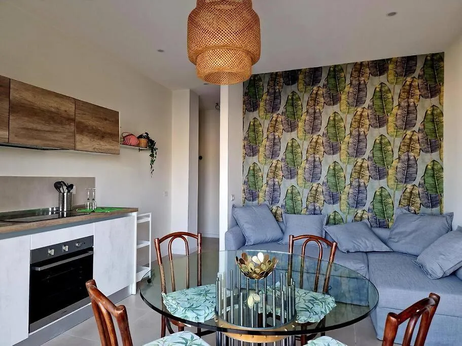 Olivella21 Luxury Apartment Montesanto Naples 0*,